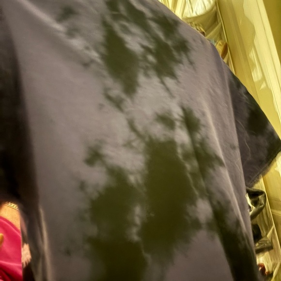 Rare and new Purple Rain Graphic T-Shirt - Picture 5 of 6